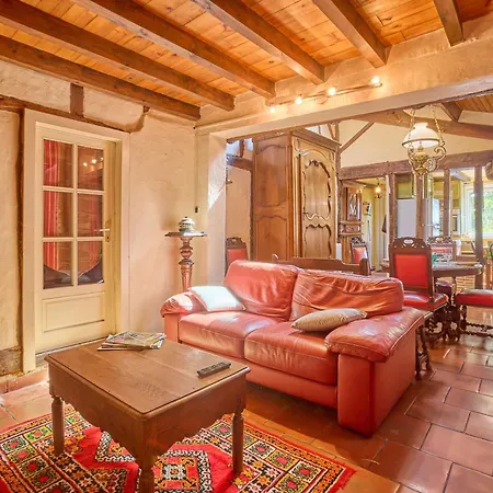 Maison T3 Avec Cheminee Pour 4 Personnes, Animaux Admis A - Fr-1-841-29